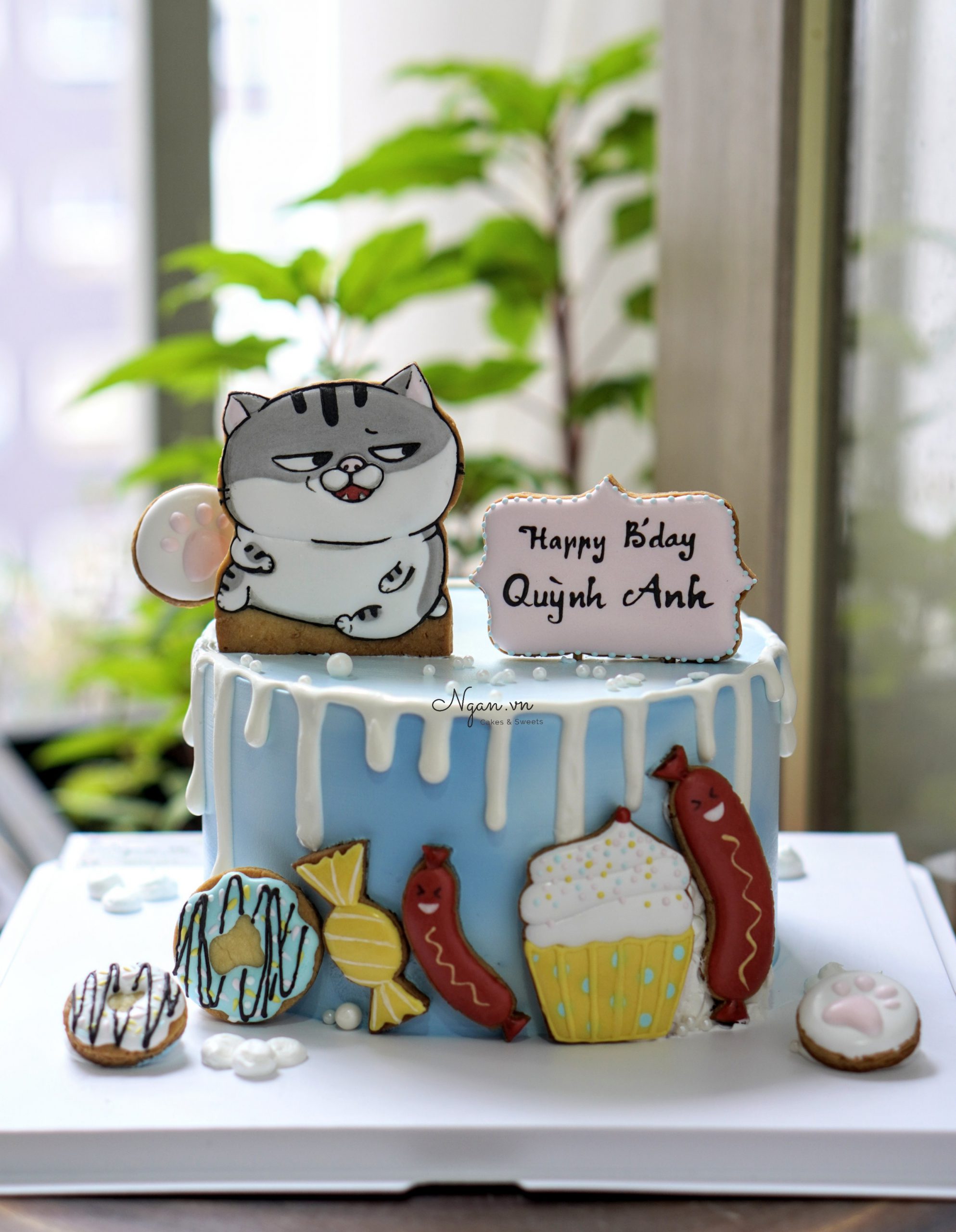 Bánh kem vẽ hình Mèo Ami dễ thương